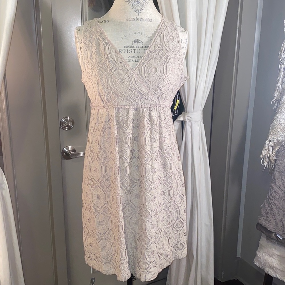Jessica Howard ivory lace dress. Size 6P